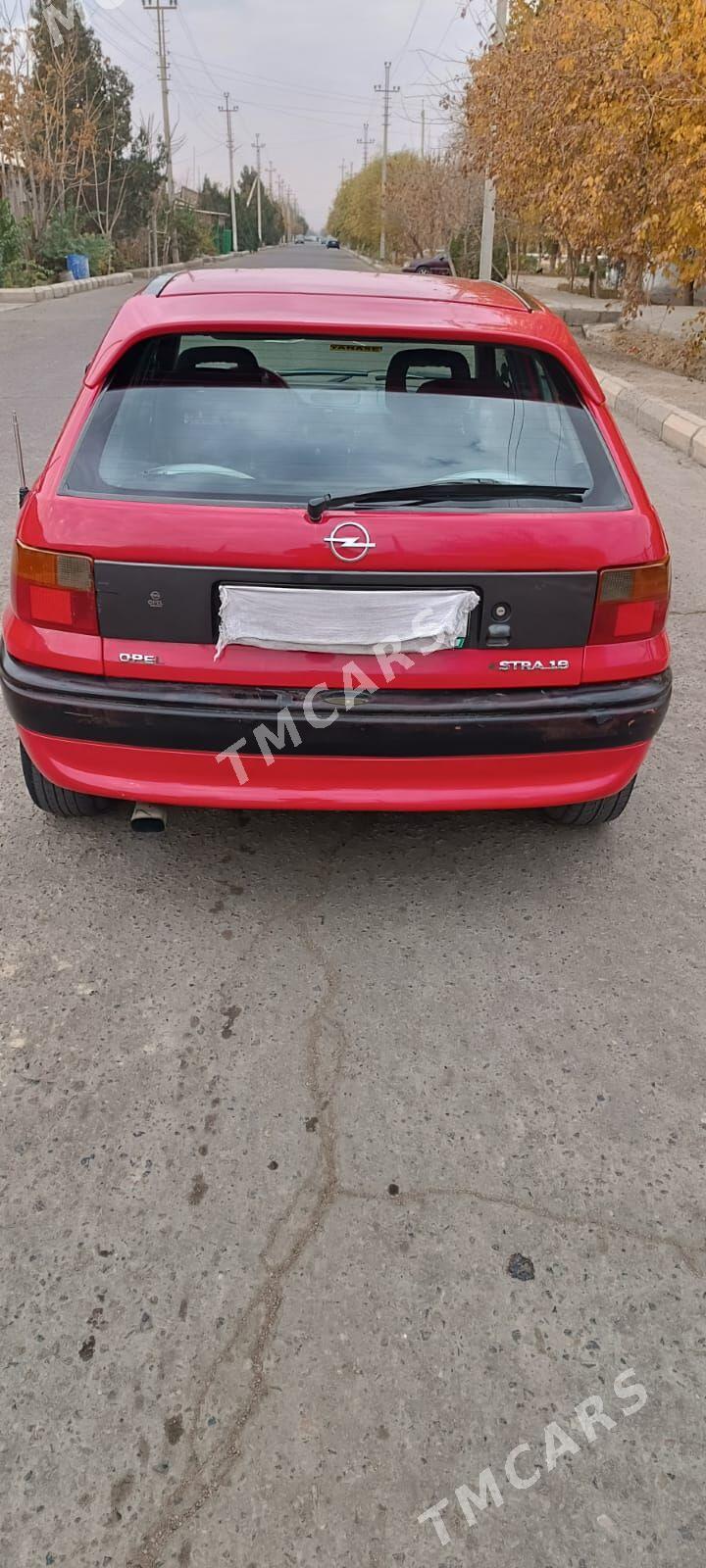 Opel Astra 1996 - 42 000 TMT - Gubadag - img 4