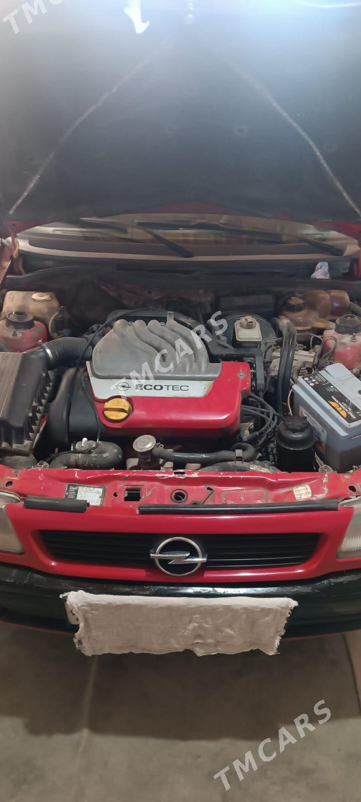 Opel Astra 1996 - 42 000 TMT - Gubadag - img 9