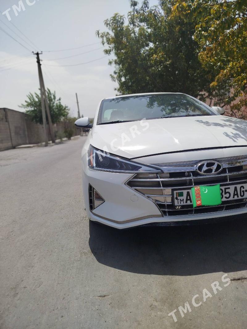Hyundai Elantra 2020 - 195 000 TMT - Бузмеин - img 2