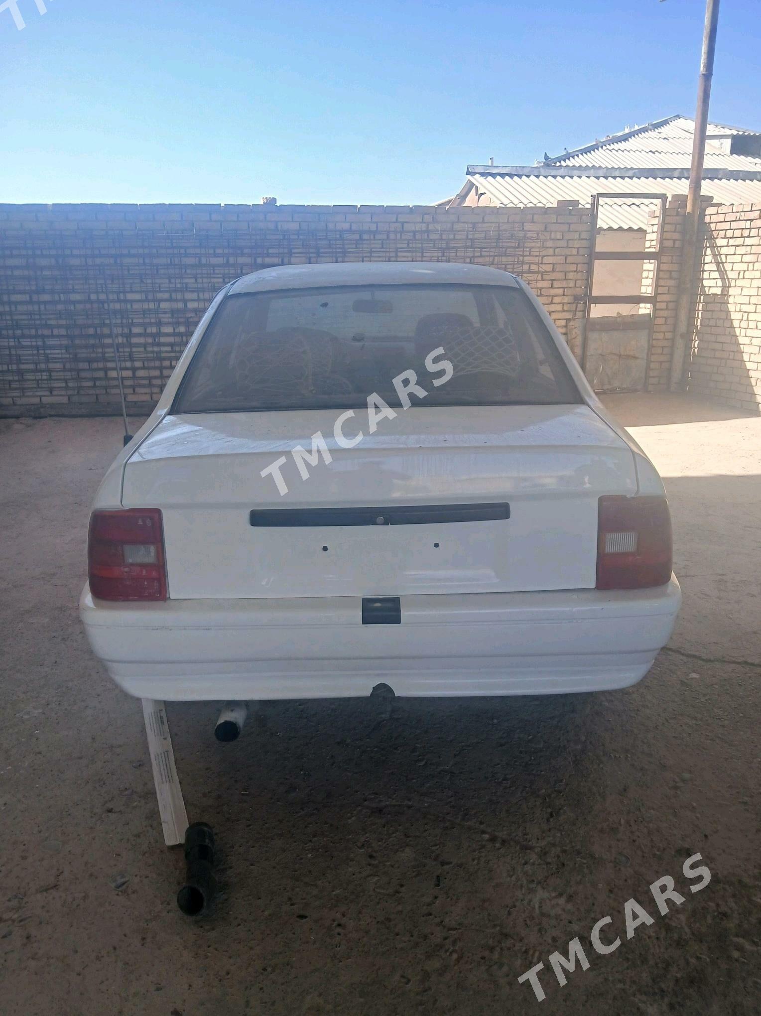Opel Vectra 1992 - 32 000 TMT - Сакарчага - img 5