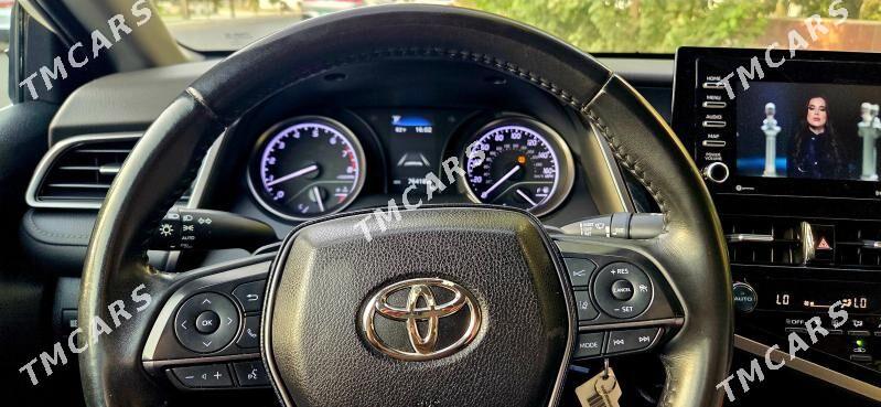 Toyota Camry 2022 - 300 000 TMT - Бузмеин - img 8