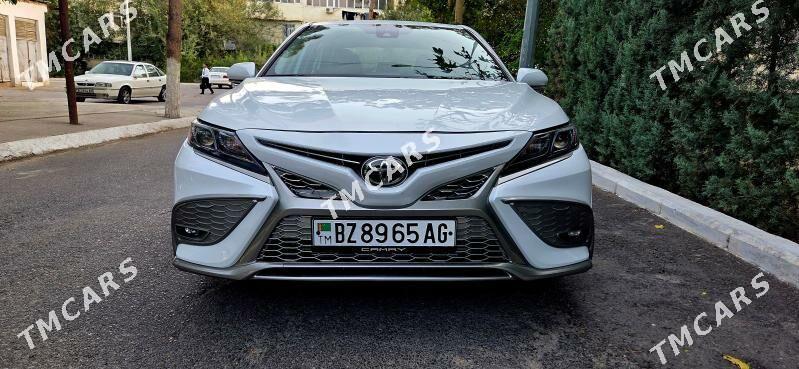 Toyota Camry 2022 - 300 000 TMT - Бузмеин - img 9