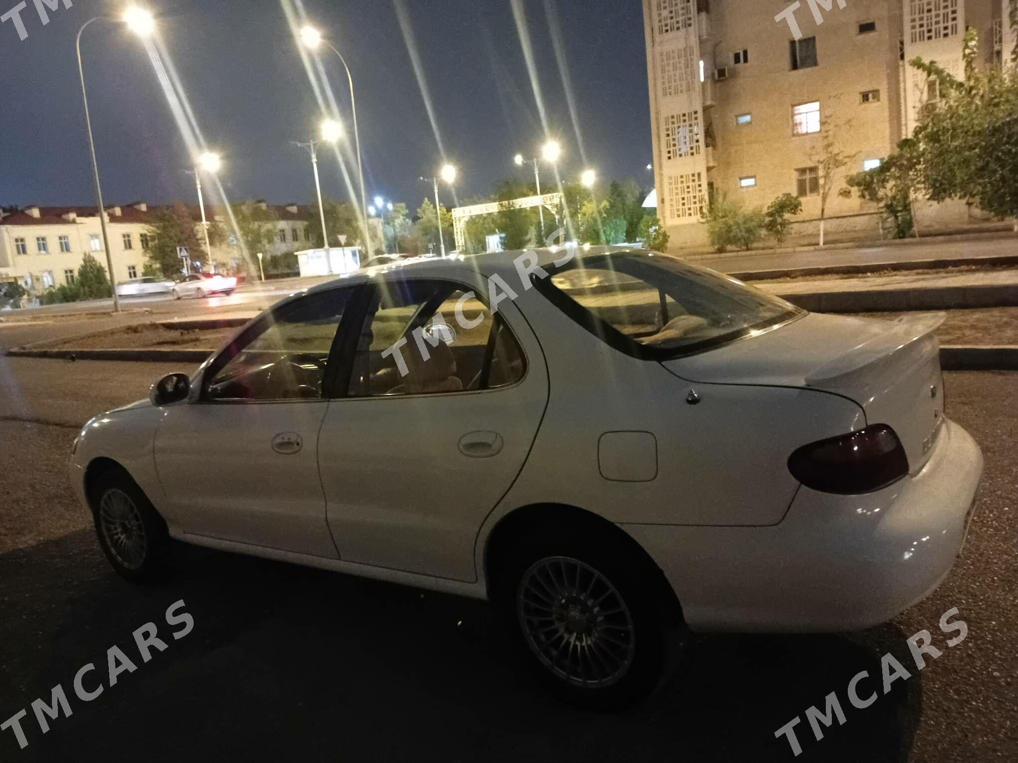 Hyundai Elantra 1998 - 50 000 TMT - Ашхабад - img 4