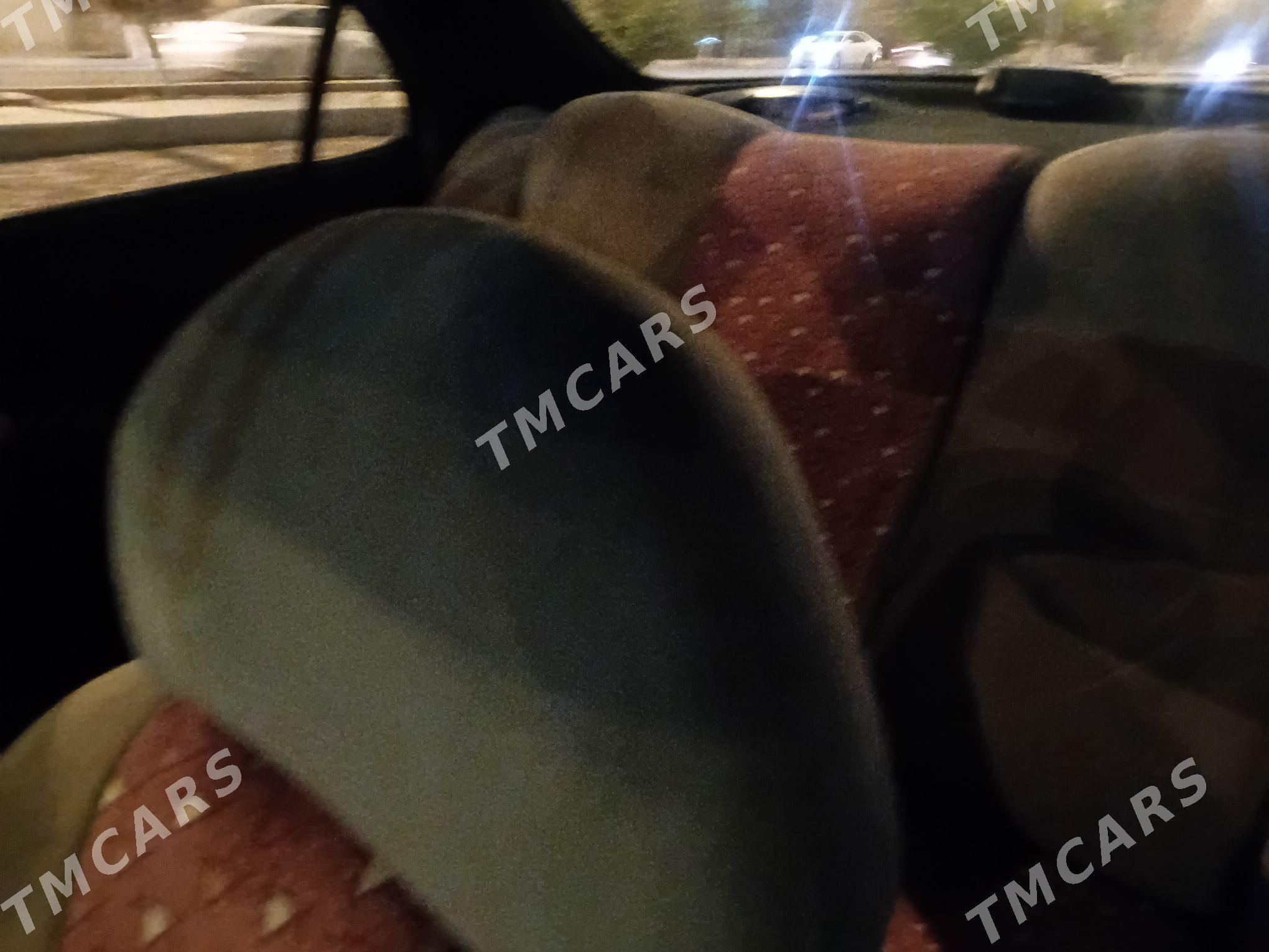 Hyundai Elantra 1998 - 50 000 TMT - Ашхабад - img 3