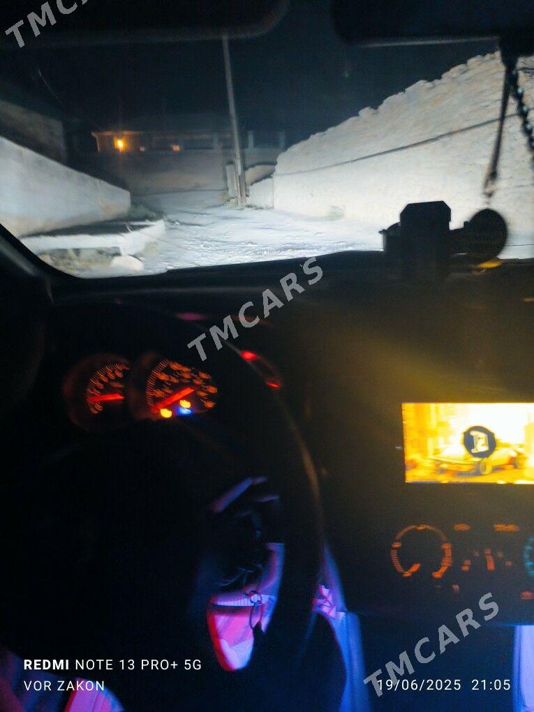 Nissan Versa 2007 - 130 000 TMT - Магданлы - img 2