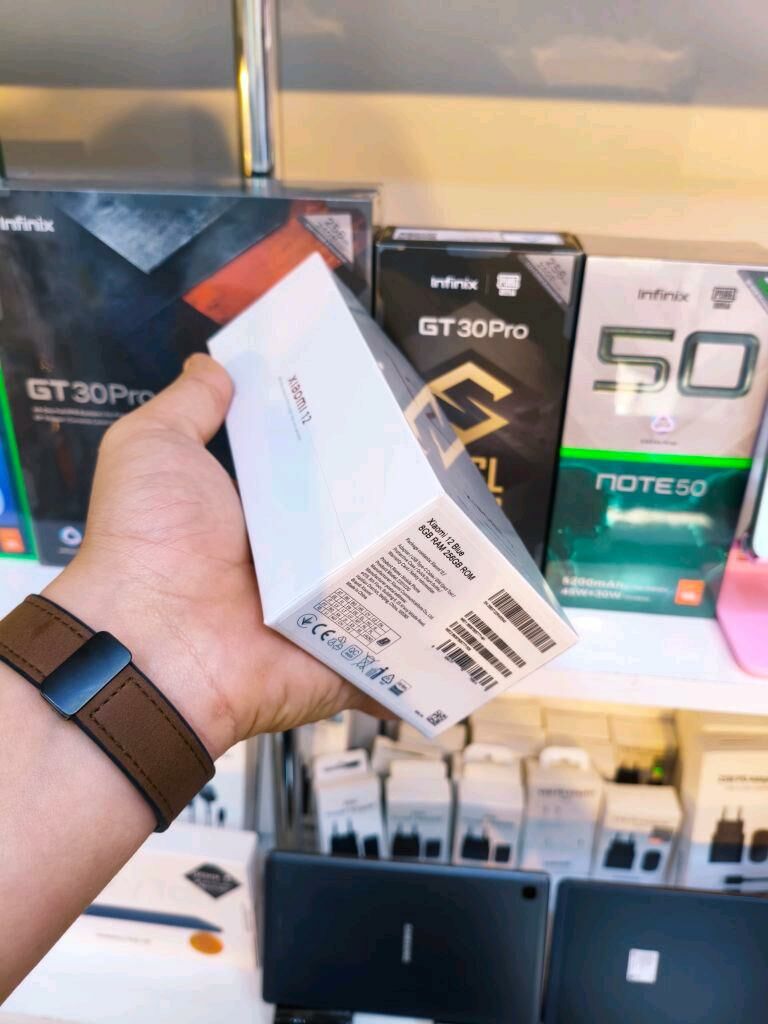 Xiaomi 12 8/256gb paket - Балканабат - img 2