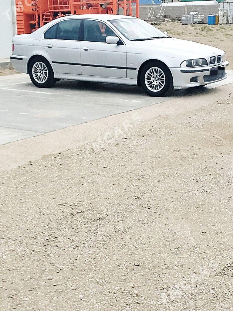BMW E39 2001 - 155 000 TMT - Hazar - img 4