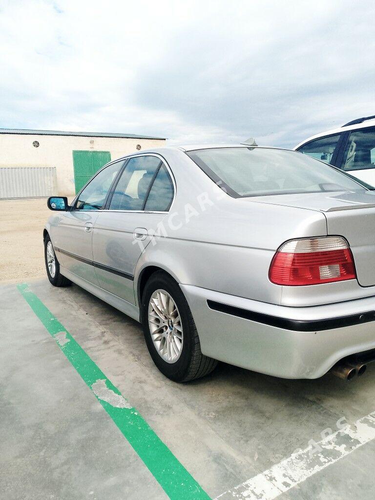 BMW E39 2001 - 155 000 TMT - Hazar - img 8