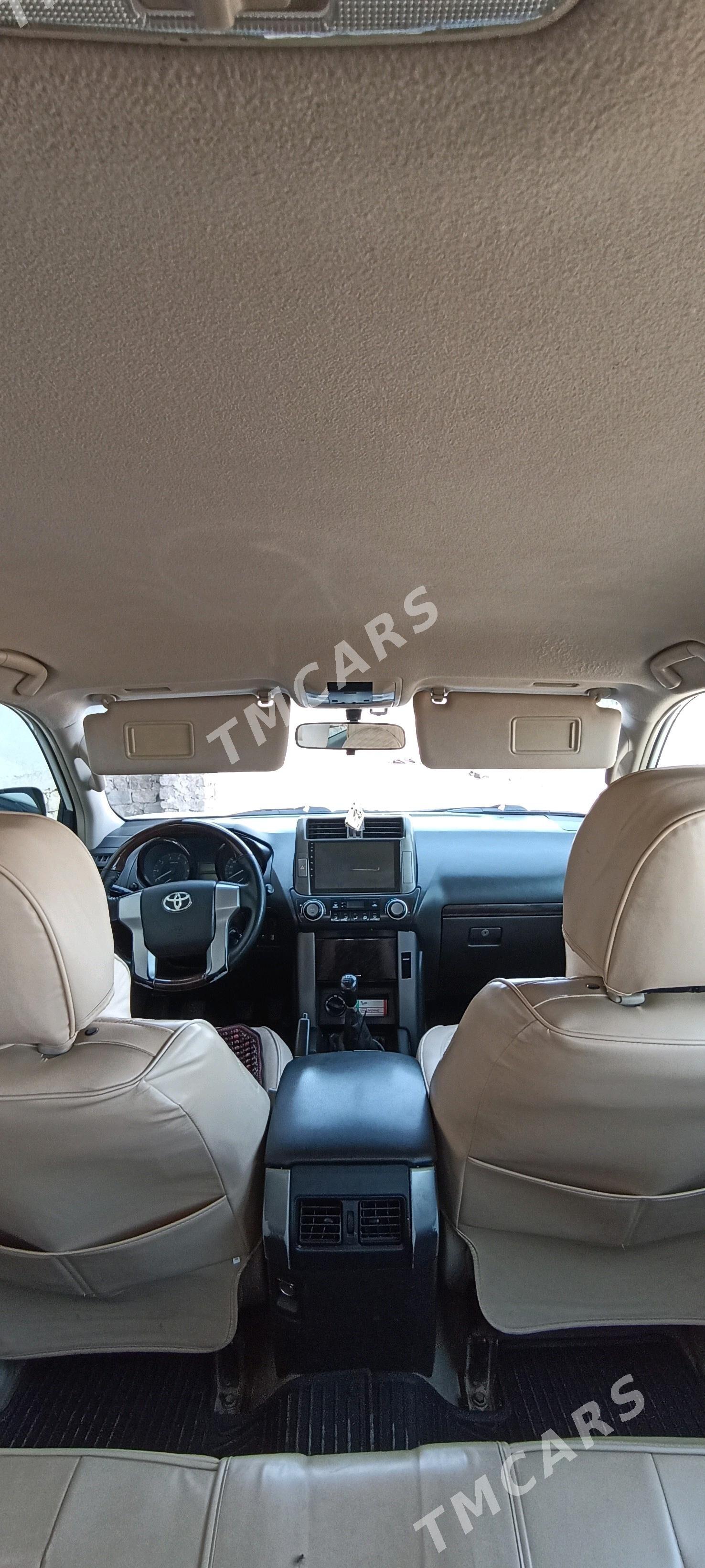 Toyota Land Cruiser Prado 2011 - 460 000 TMT - Койтендаг - img 5