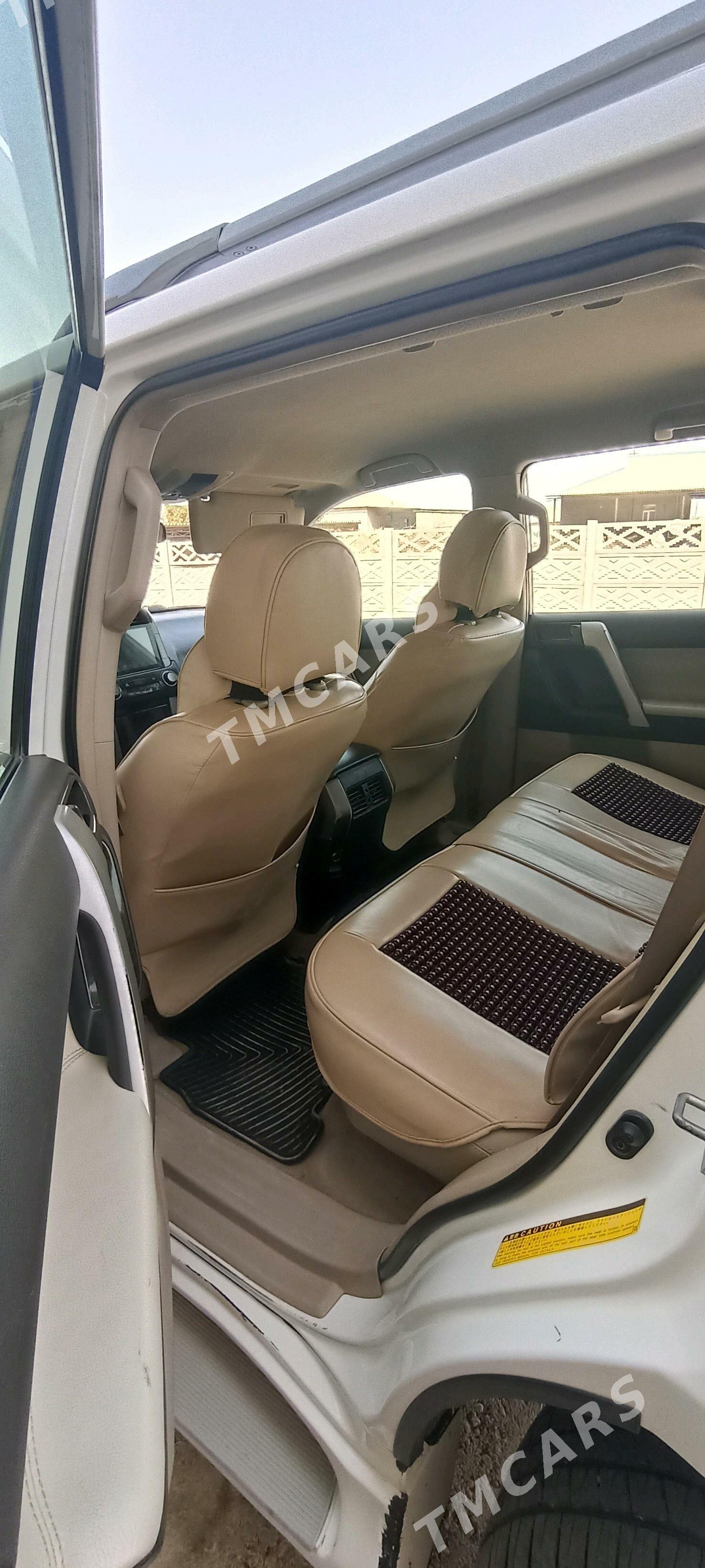 Toyota Land Cruiser Prado 2011 - 460 000 TMT - Койтендаг - img 6