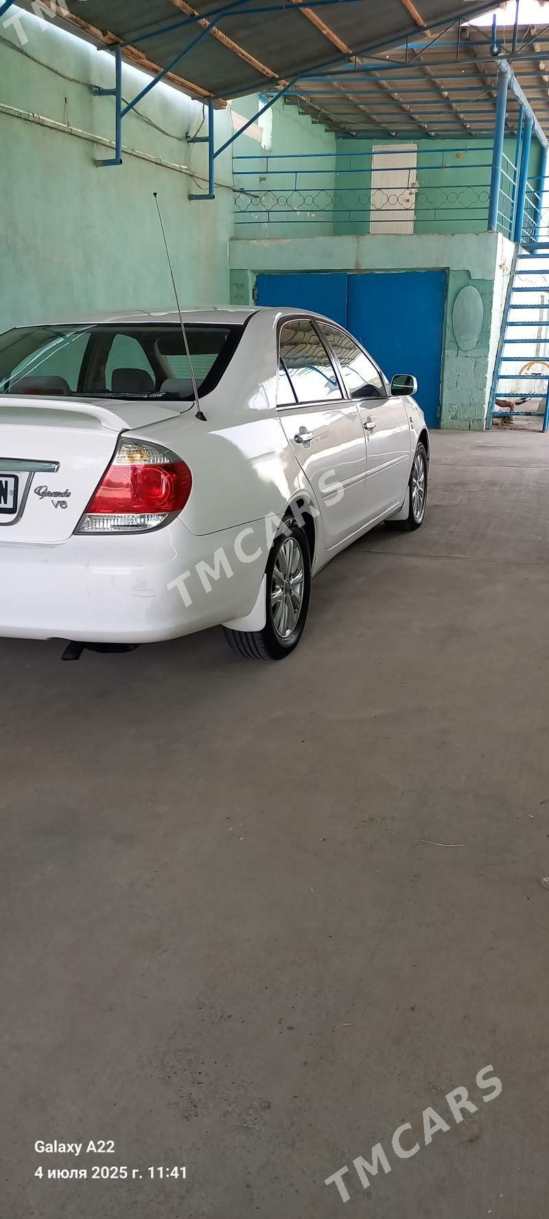 Toyota Camry 2003 - 150 000 TMT - Гызыларбат - img 7