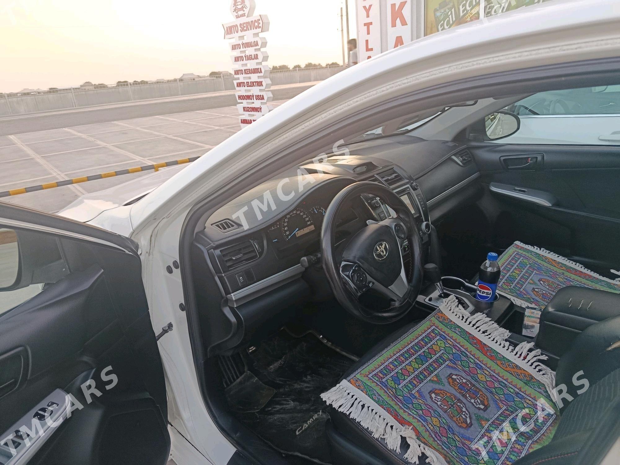 Toyota Camry 2016 - 215 000 TMT - Мары - img 3