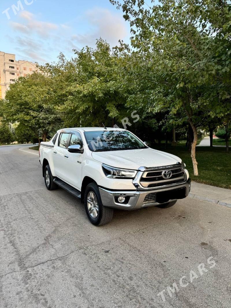 Toyota Hilux 2024 - 588 000 TMT - Aşgabat - img 2