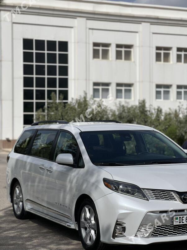 Toyota Sienna 2019 - 485 000 TMT - Ашхабад - img 3