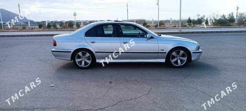 BMW E39 2001 - 130 000 TMT - Balkanabat - img 4
