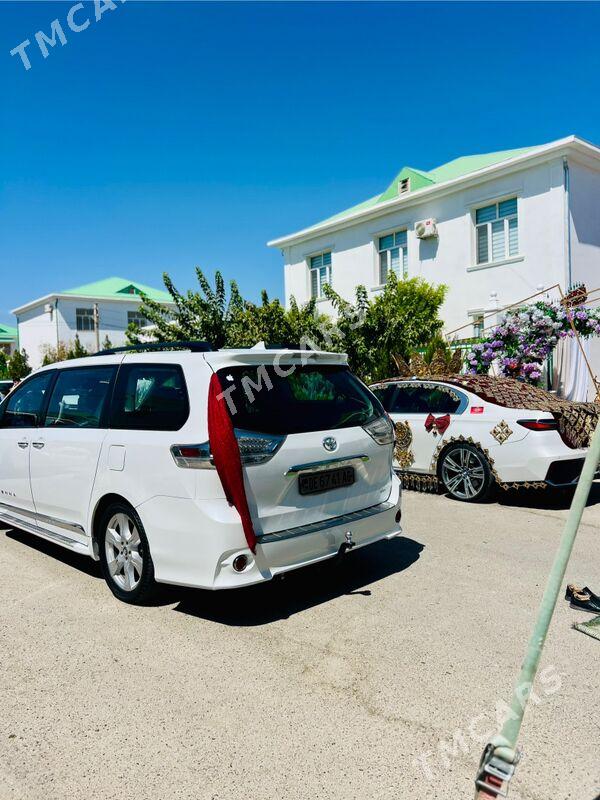Toyota Sienna 2019 - 485 000 TMT - Ашхабад - img 10
