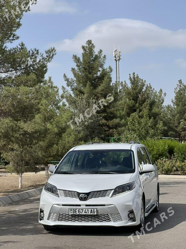 Toyota Sienna 2019 - 485 000 TMT - Ашхабад - img 8