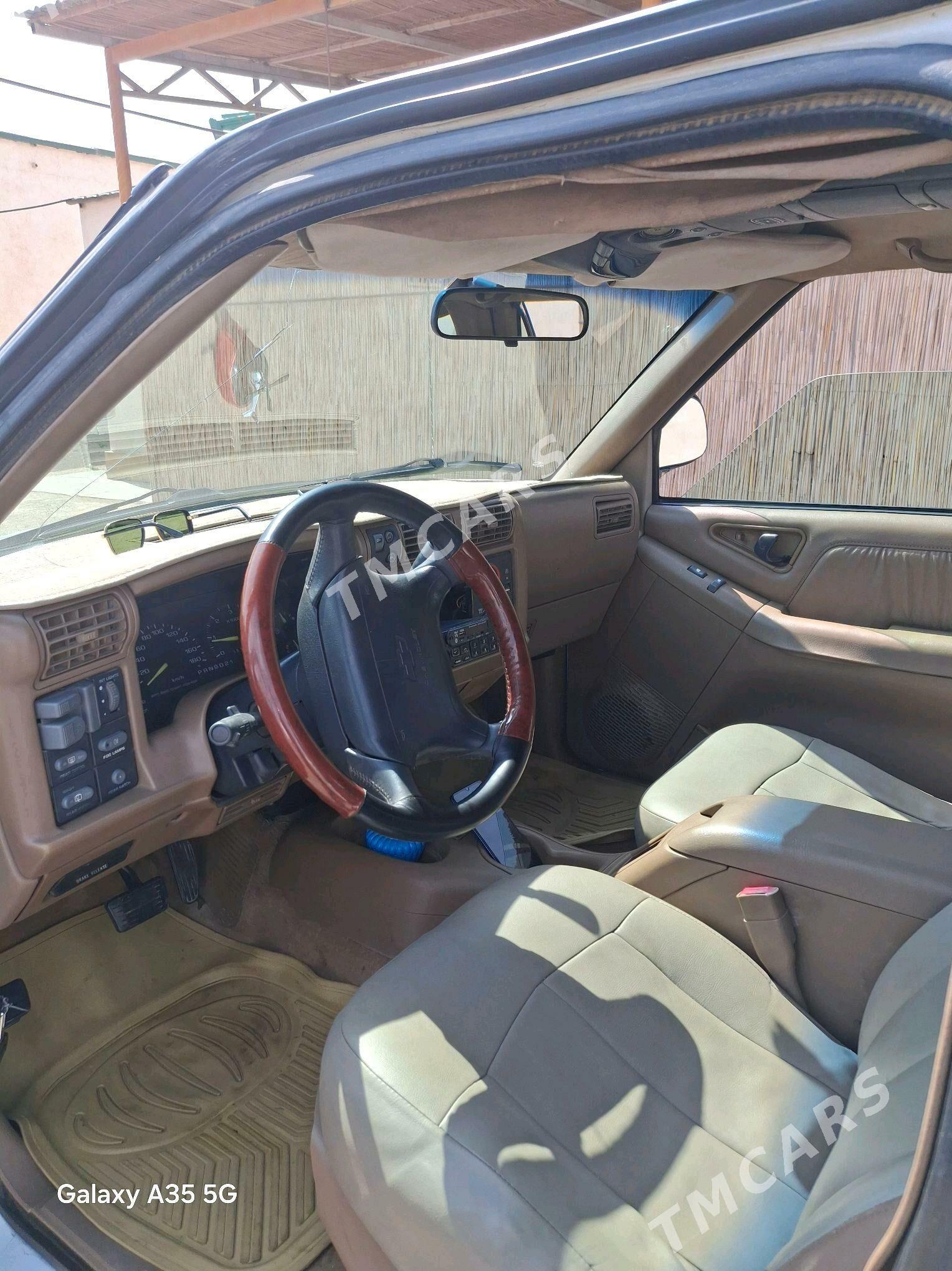 Chevrolet Blazer 1996 - 50 000 TMT - Дашогуз - img 5