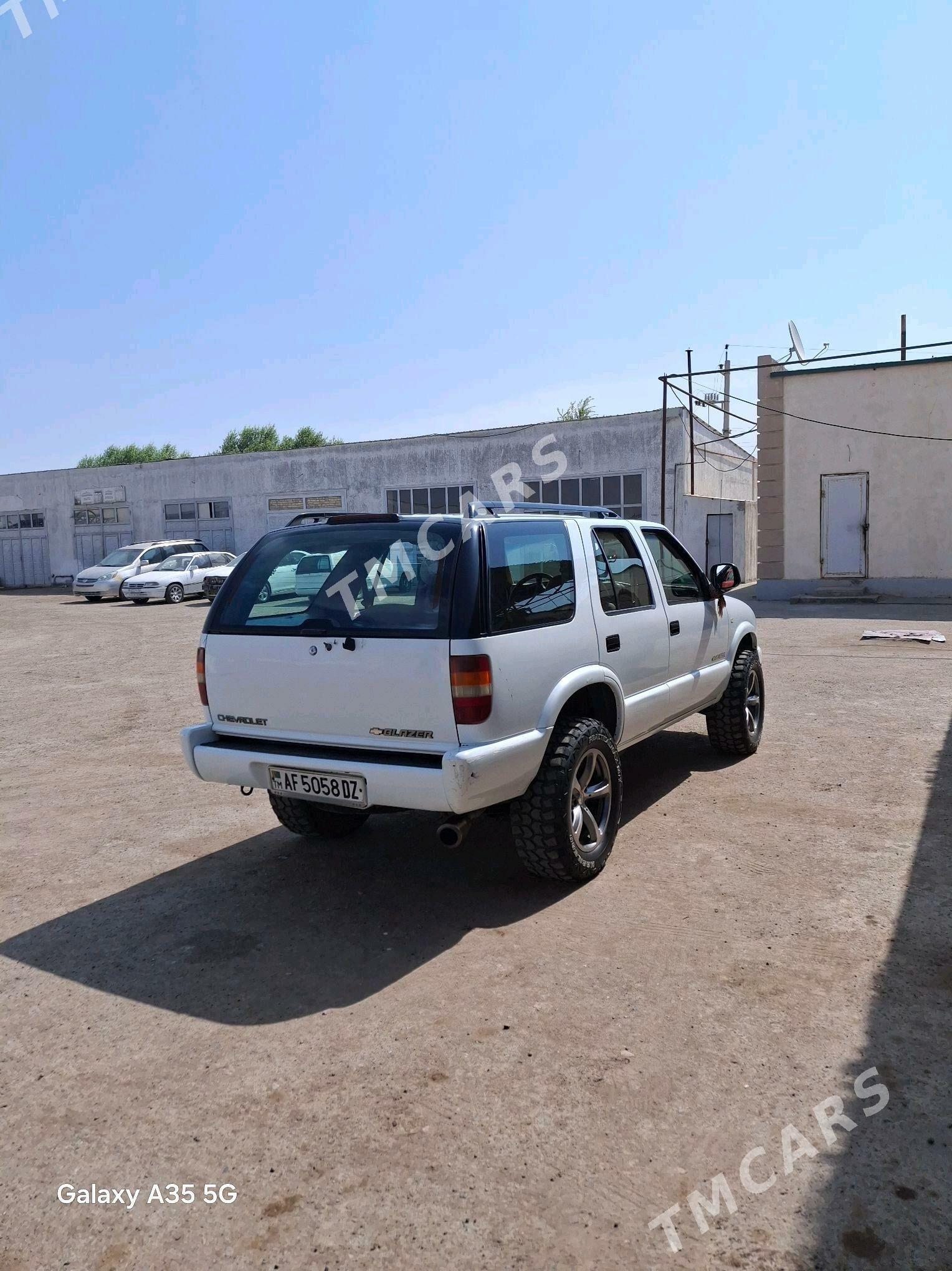 Chevrolet Blazer 1996 - 50 000 TMT - Дашогуз - img 8