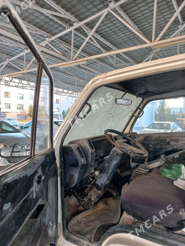 Isuzu VehiCROSS 1998 - 60 000 TMT - Aşgabat - img 3