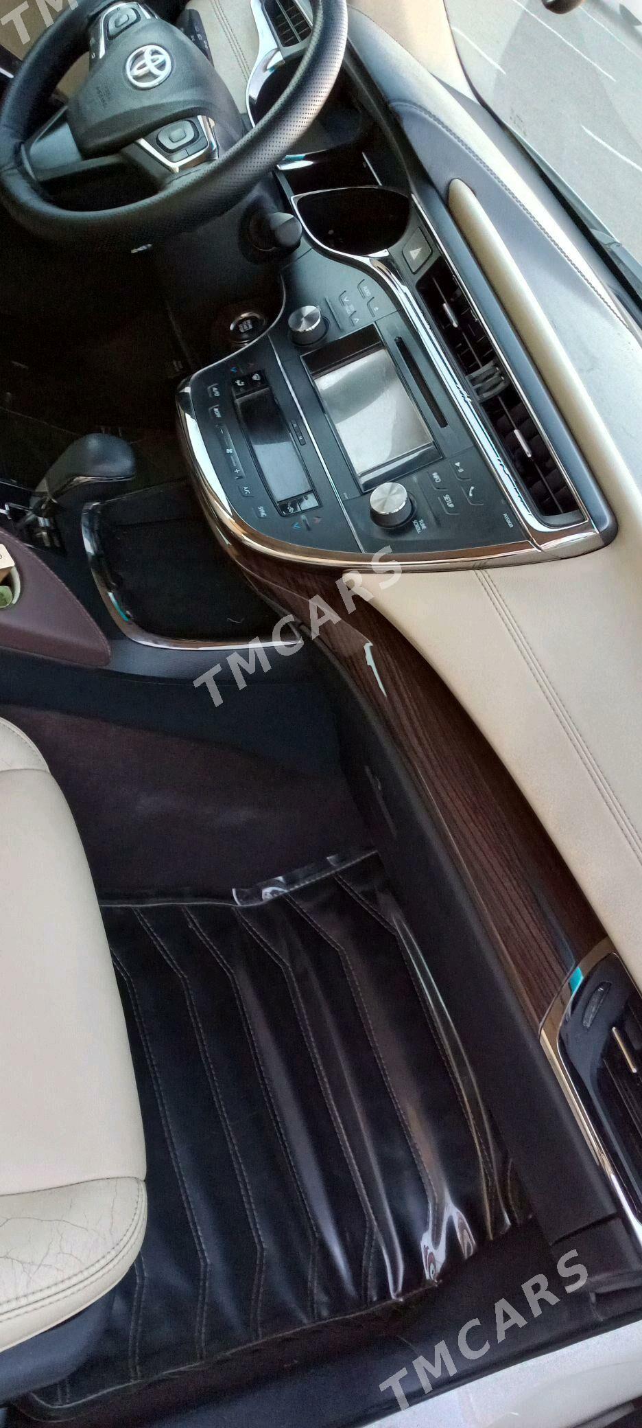 Toyota Avalon 2018 - 330 000 TMT - Aşgabat - img 9