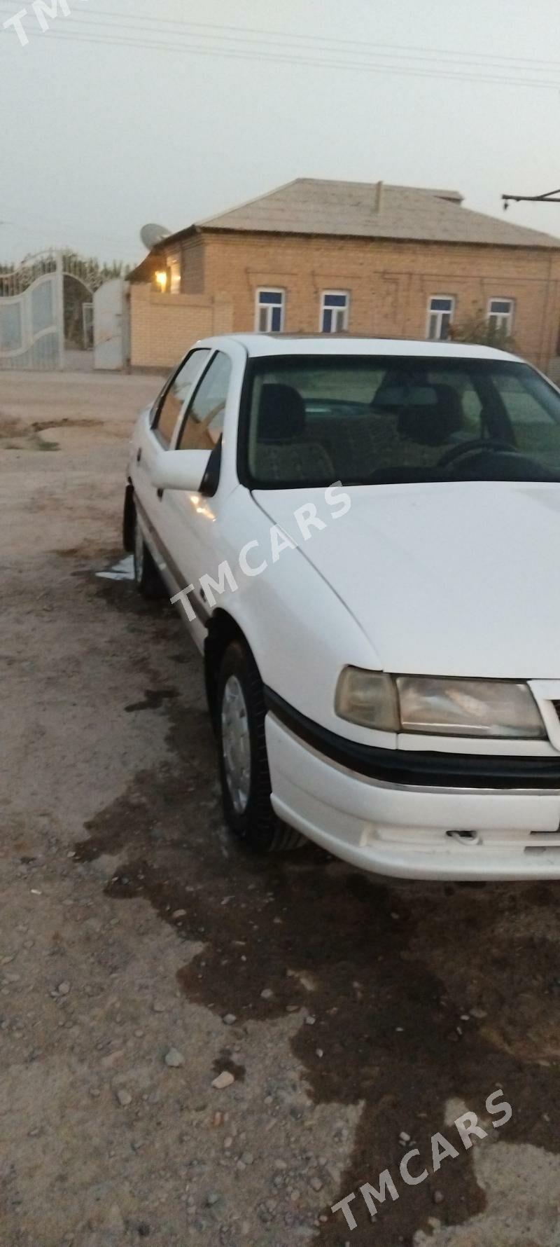 Opel Vectra 1993 - 40 000 TMT - Mary - img 4