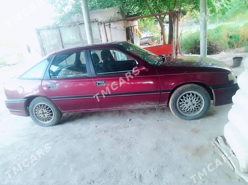 Opel Vectra 1992 - 25 000 TMT - Гурбансолтан Едже - img 5