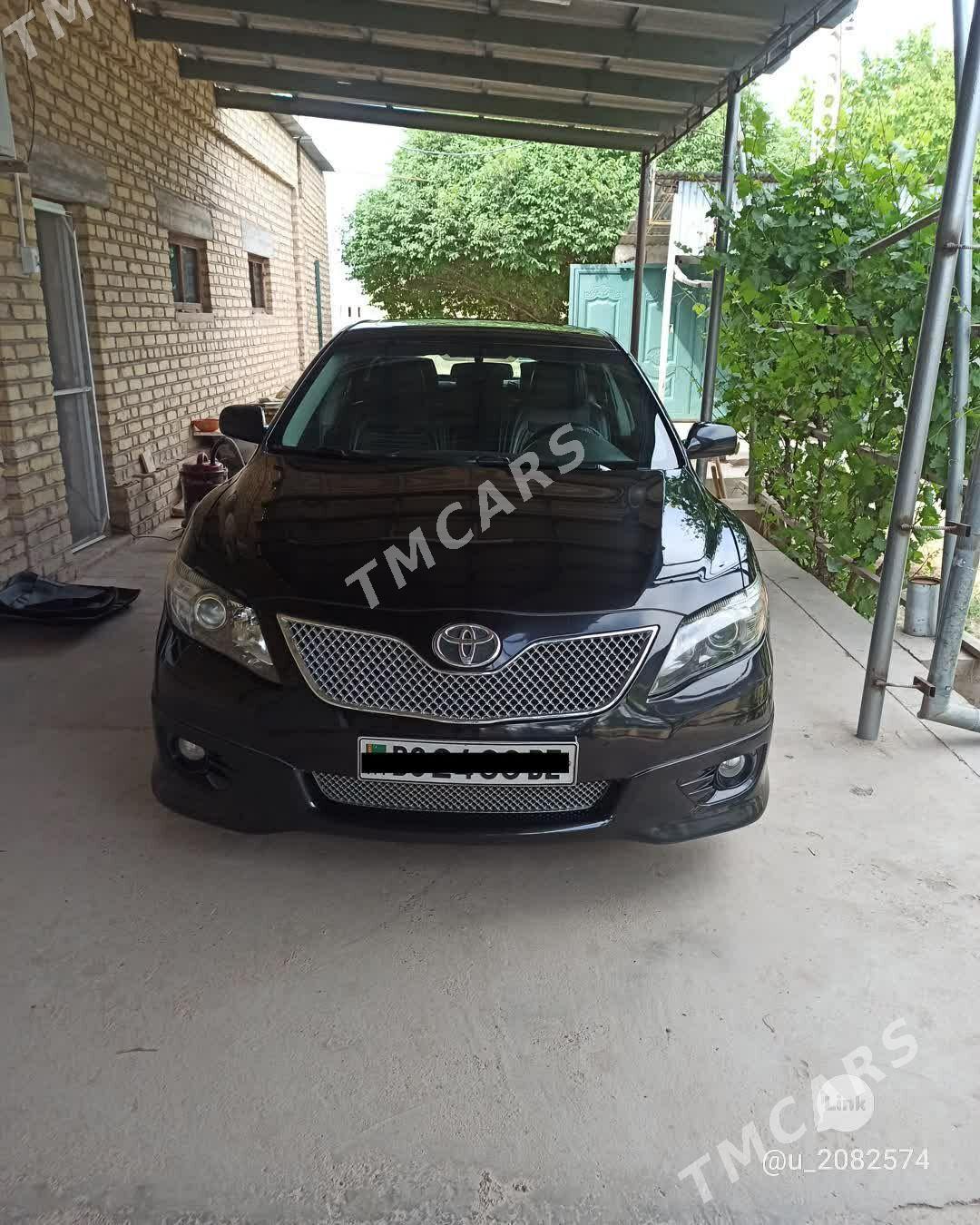 Toyota Camry 2010 - 220 000 TMT - Гороглы (Тагта) - img 3