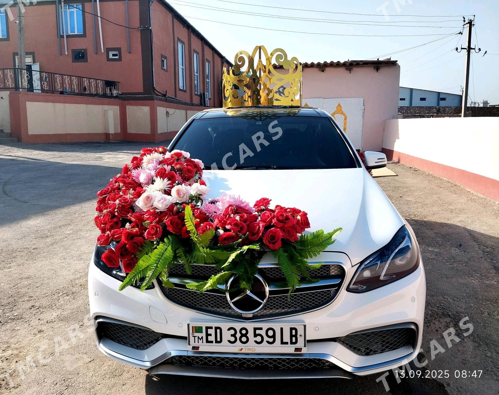 Mercedes-Benz E350 2010 - 350 000 TMT - Койтендаг - img 4