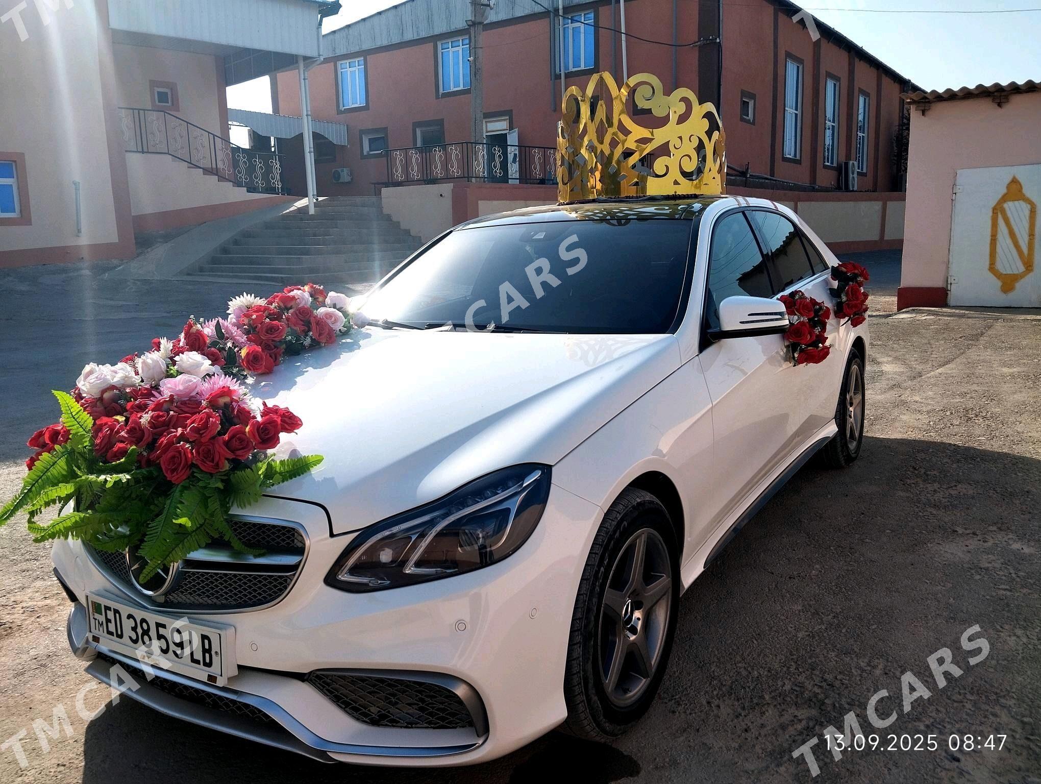 Mercedes-Benz E350 2010 - 350 000 TMT - Койтендаг - img 6