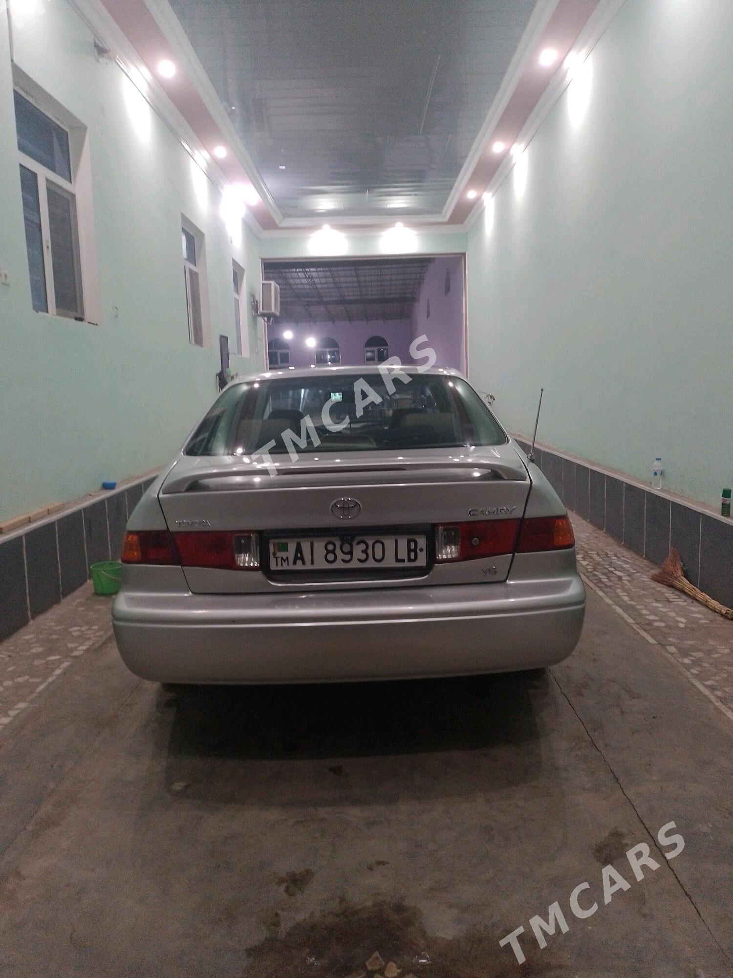 Toyota Camry 1999 - 155 000 TMT - Дянев - img 6