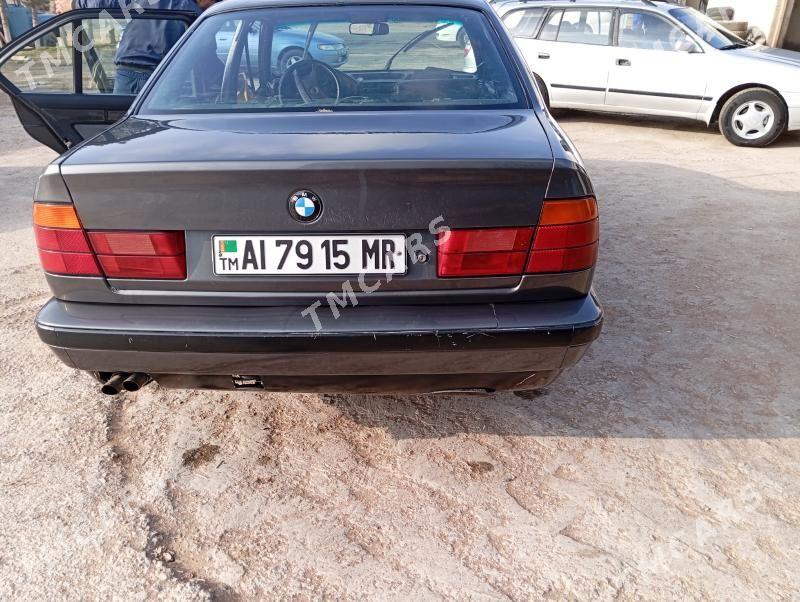 BMW 520 1991 - 46 000 TMT - Ýolöten - img 4