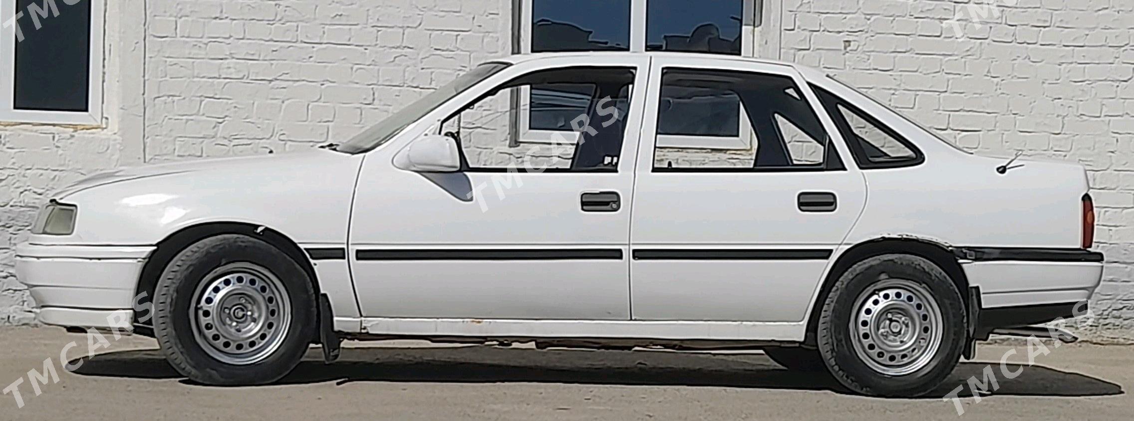 Opel Vectra 1990 - 35 000 TMT - Tejen - img 2