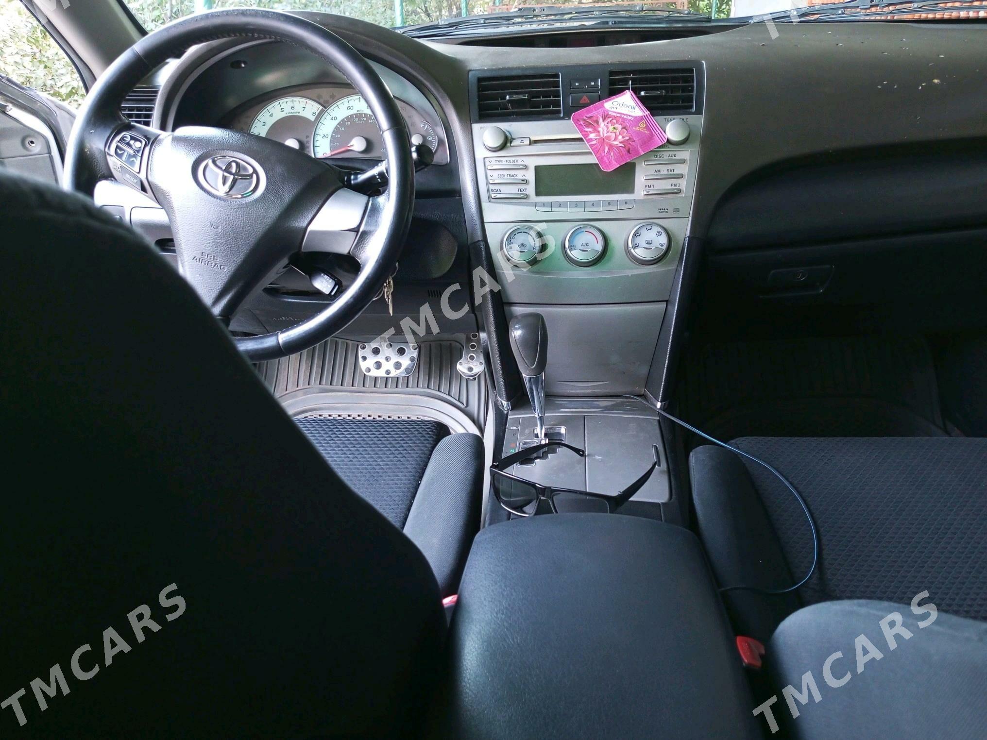 Toyota Camry 2010 - 190 000 TMT - Şabat etr. - img 2