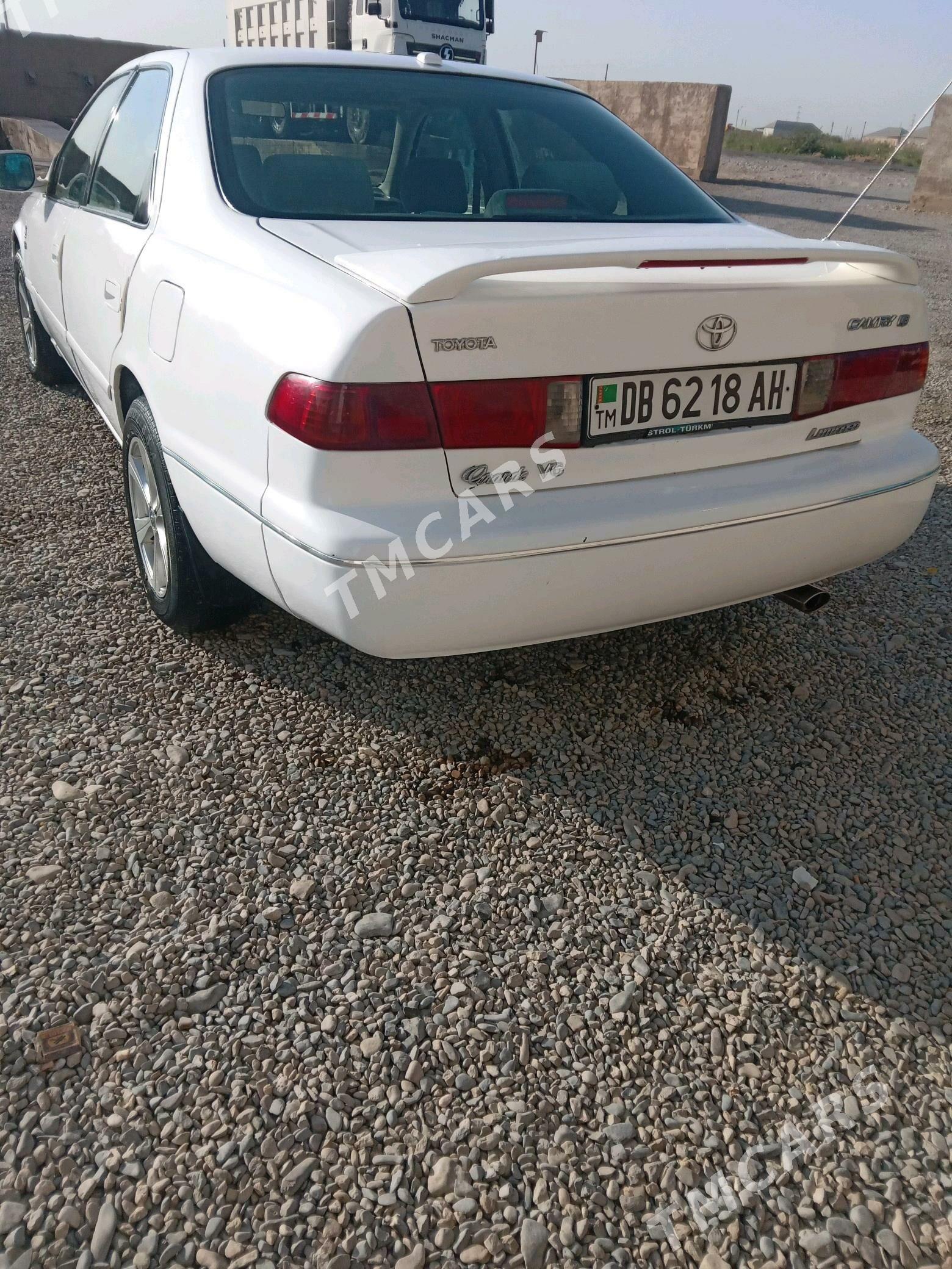 Toyota Camry 2000 - 115 000 TMT - Теджен - img 2