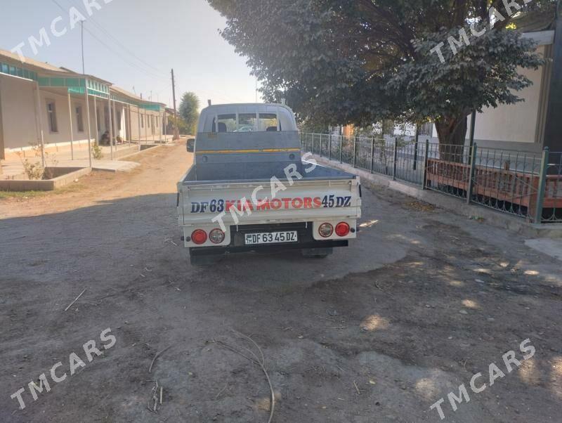 Kia Bongo 2011 - 160 000 TMT - Шабатский этрап - img 1