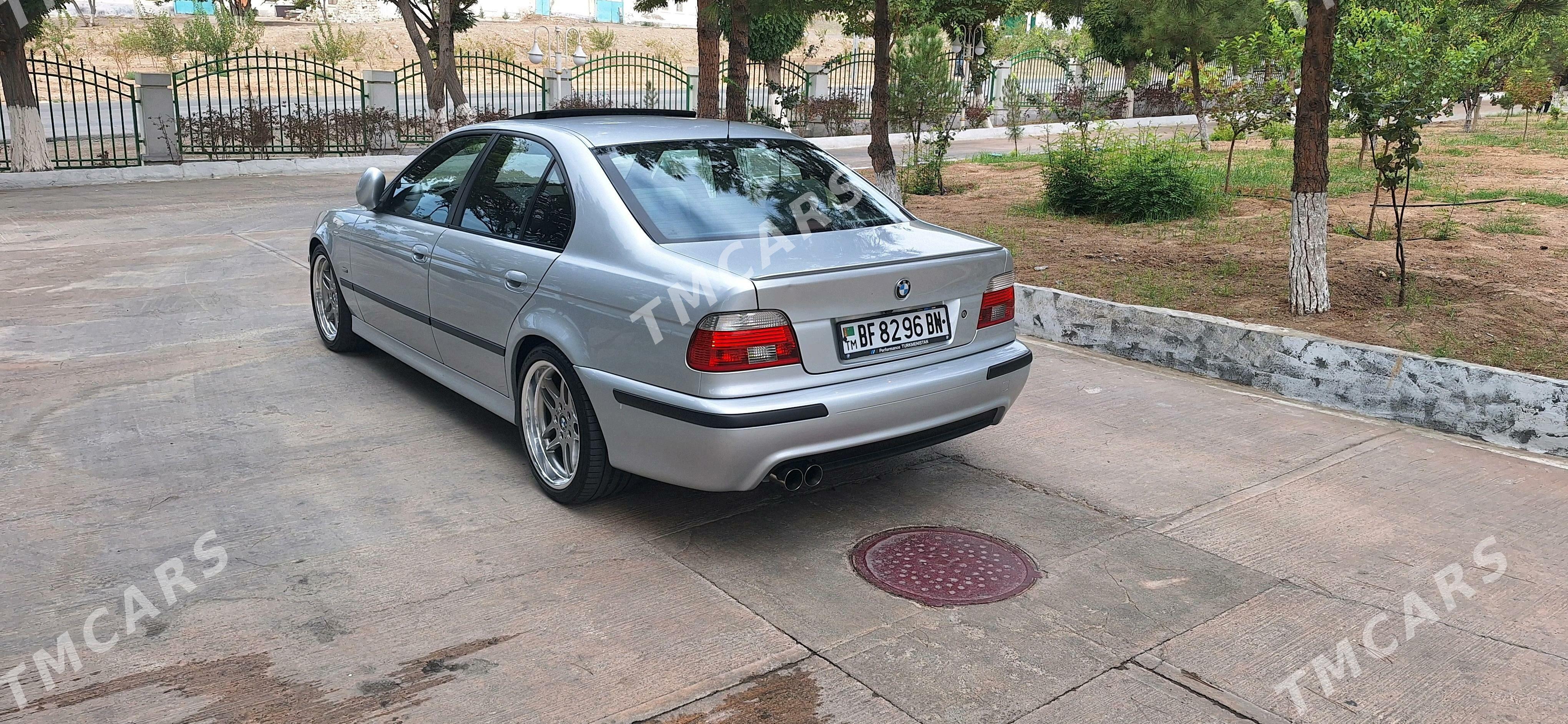 BMW E39 2002 - 200 000 TMT - Türkmenbaşy - img 4