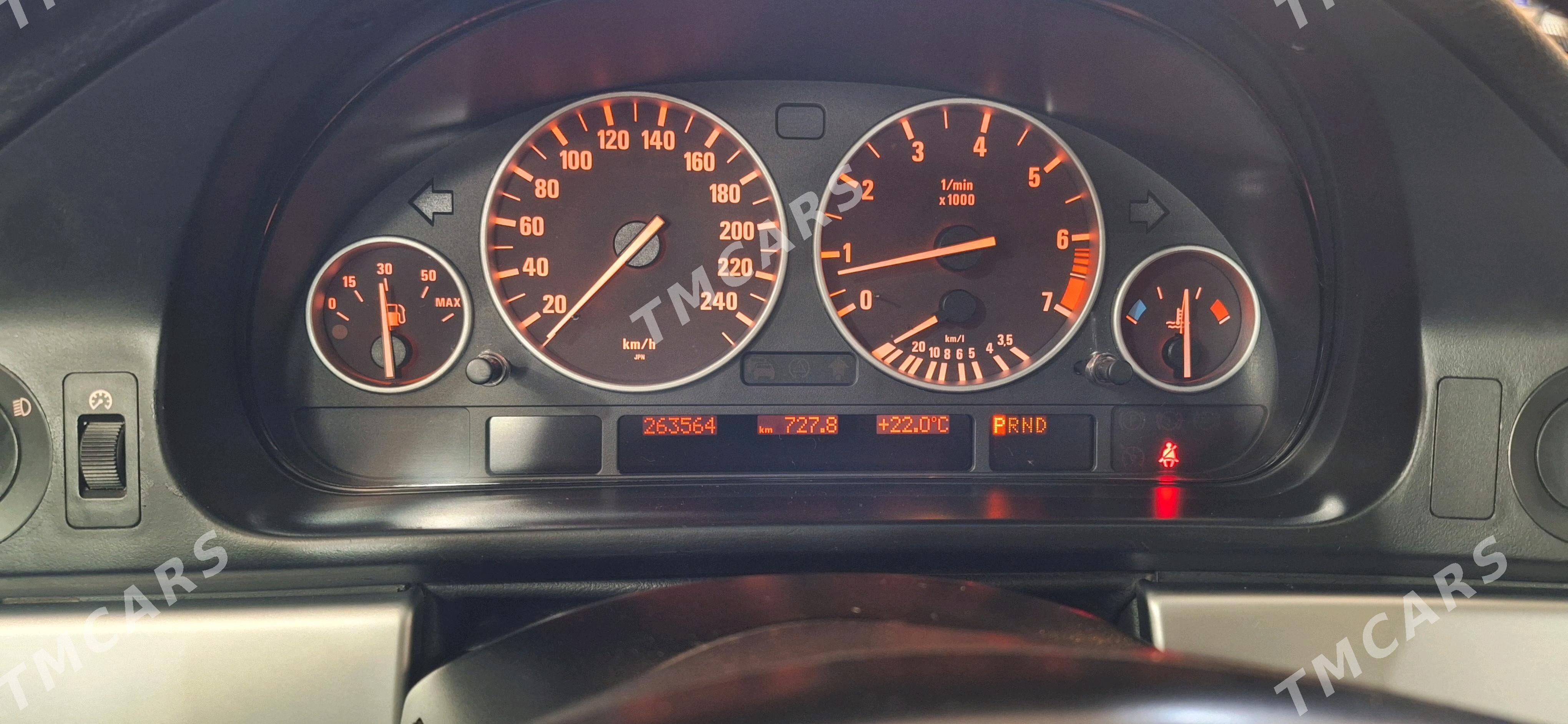 BMW E39 2002 - 200 000 TMT - Türkmenbaşy - img 8