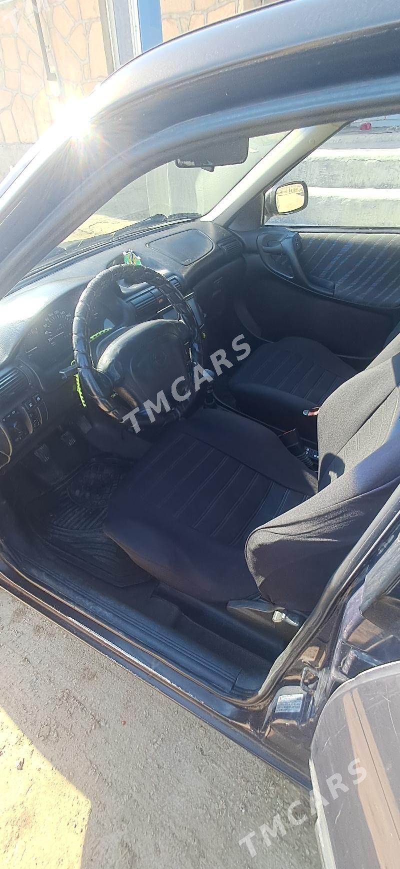 Opel Astra 1996 - 45 000 TMT - Этрек - img 6