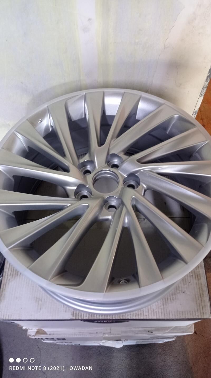Disga r18 Lexus es täze 7 600 TMT - Хитровка - img 3