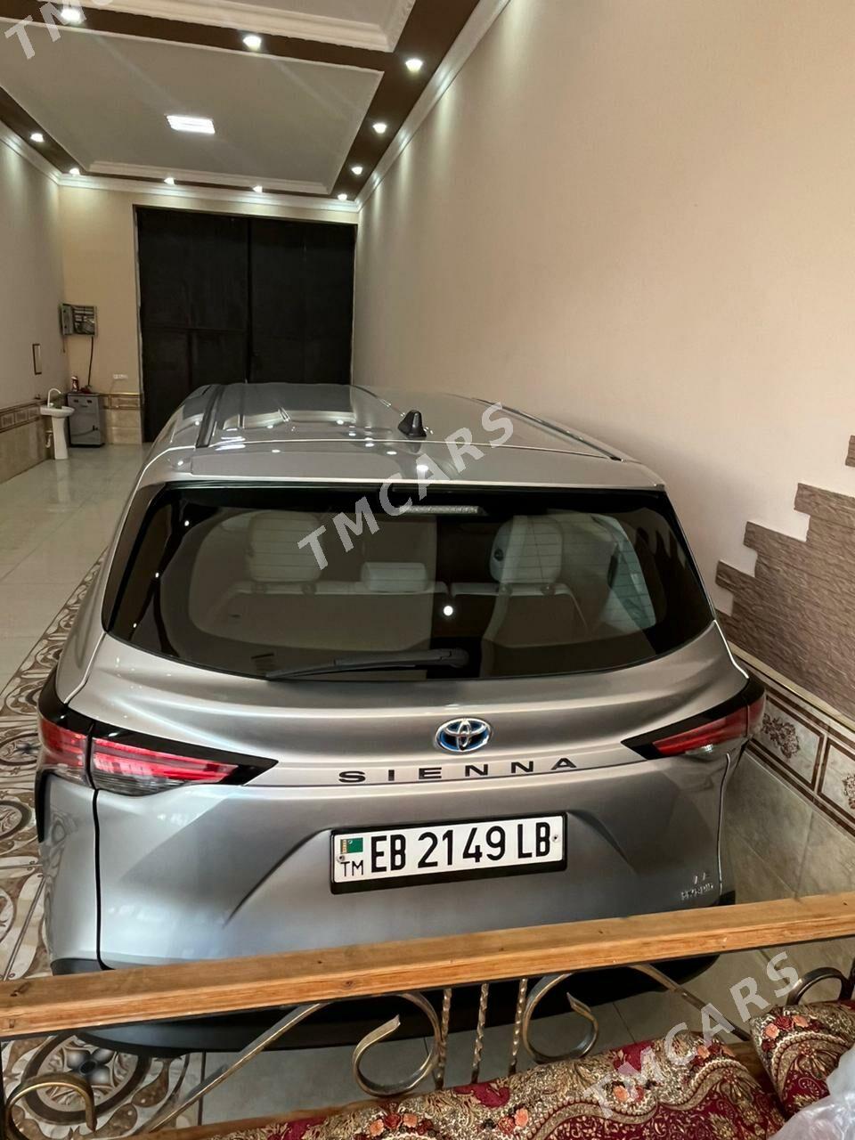 Toyota Sienna 2022 - 490 000 TMT - Туркменабат - img 9