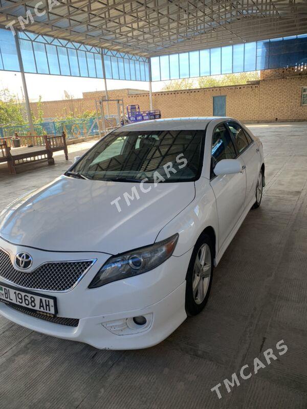 Toyota Camry 2011 - 190 000 TMT - Sarahs - img 2