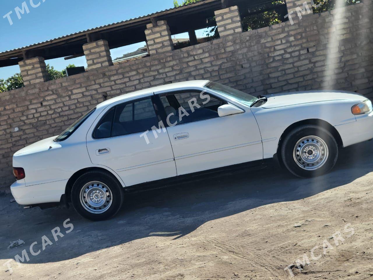 Toyota Camry 1996 - 76 000 TMT - Garabekewül - img 2