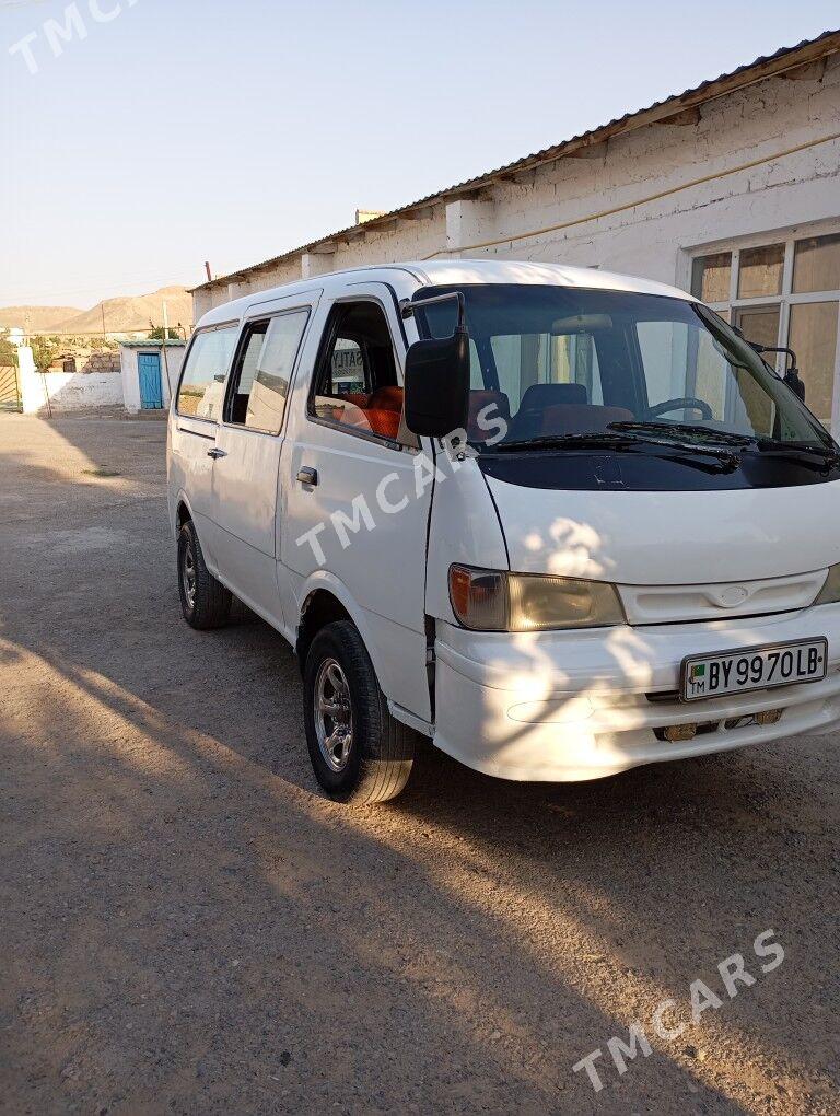 Toyota Hiace 1995 - 40 000 TMT - Магданлы - img 2