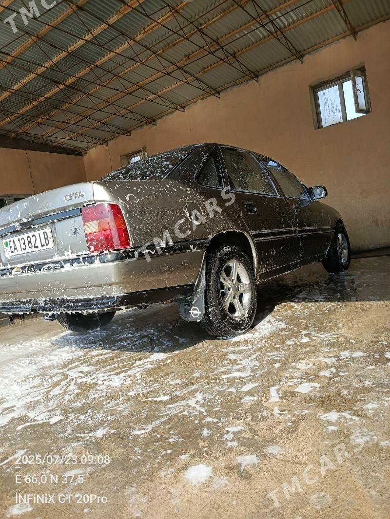 Opel Vectra 1990 - 26 000 TMT - Köýtendag - img 4