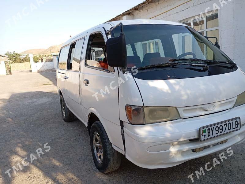 Toyota Hiace 1995 - 40 000 TMT - Магданлы - img 4
