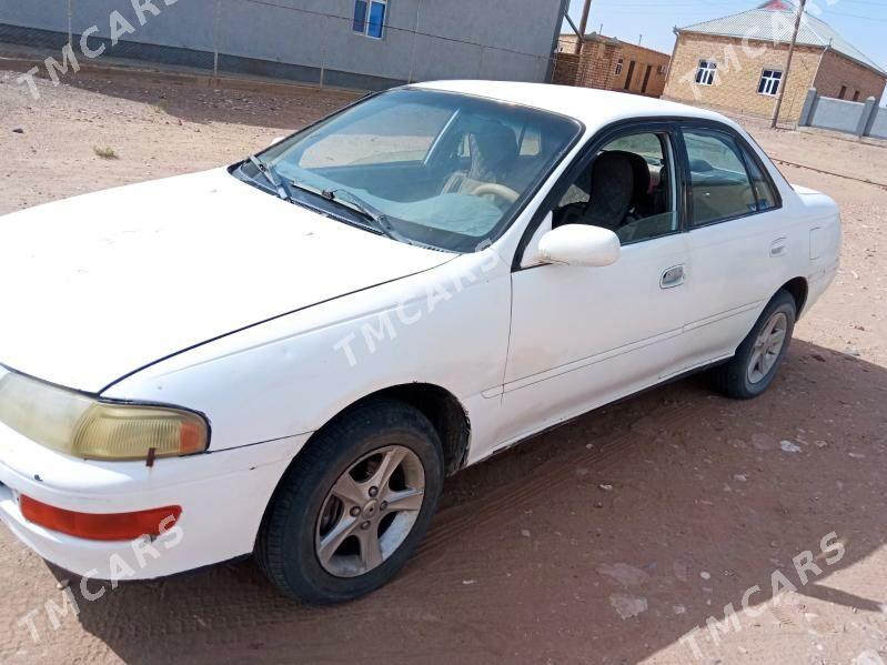 Toyota Carina 1995 - 38 000 TMT - Тагтабазар - img 4