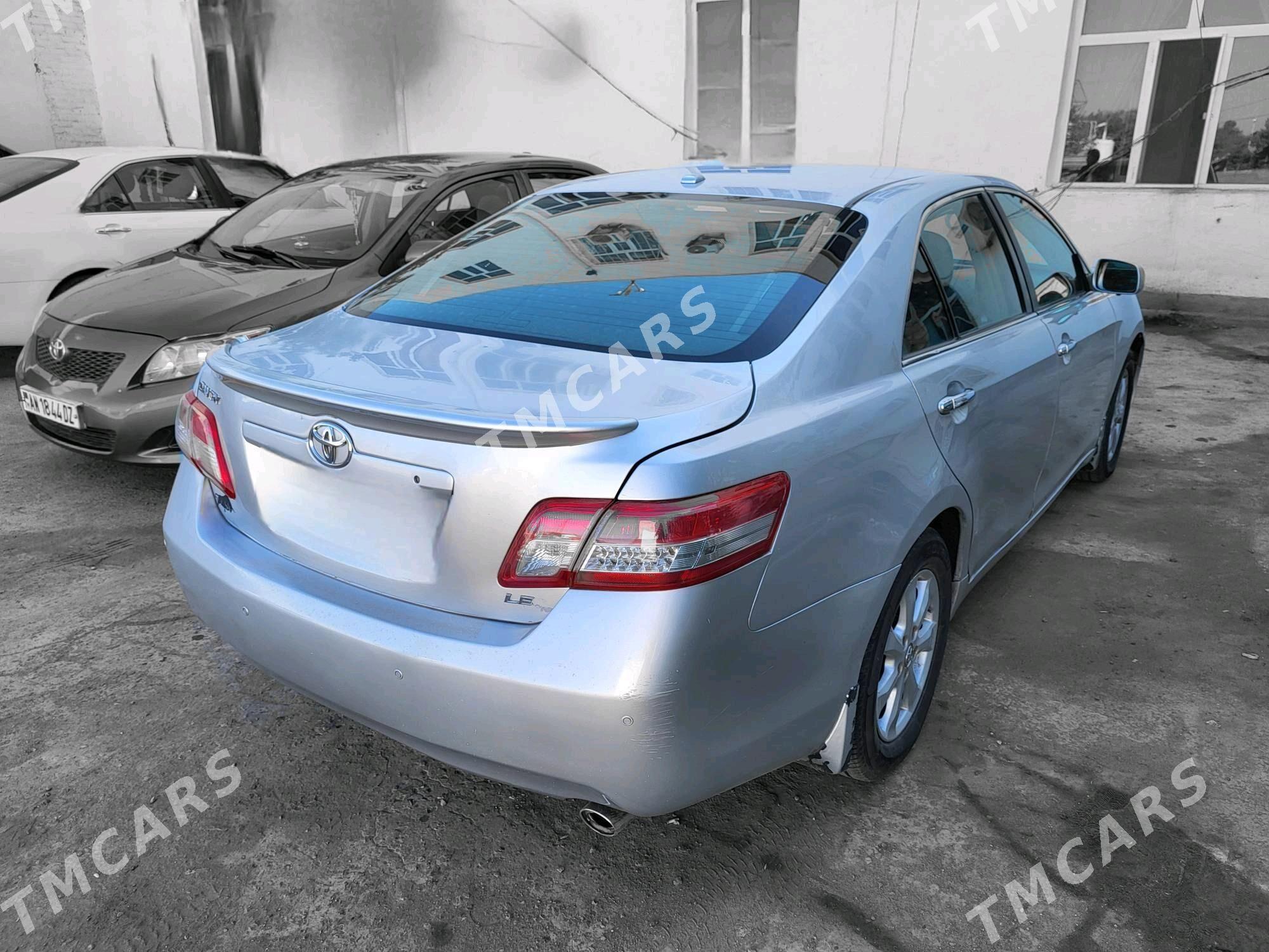 Toyota Camry 2011 - 190 000 TMT - Дашогуз - img 7
