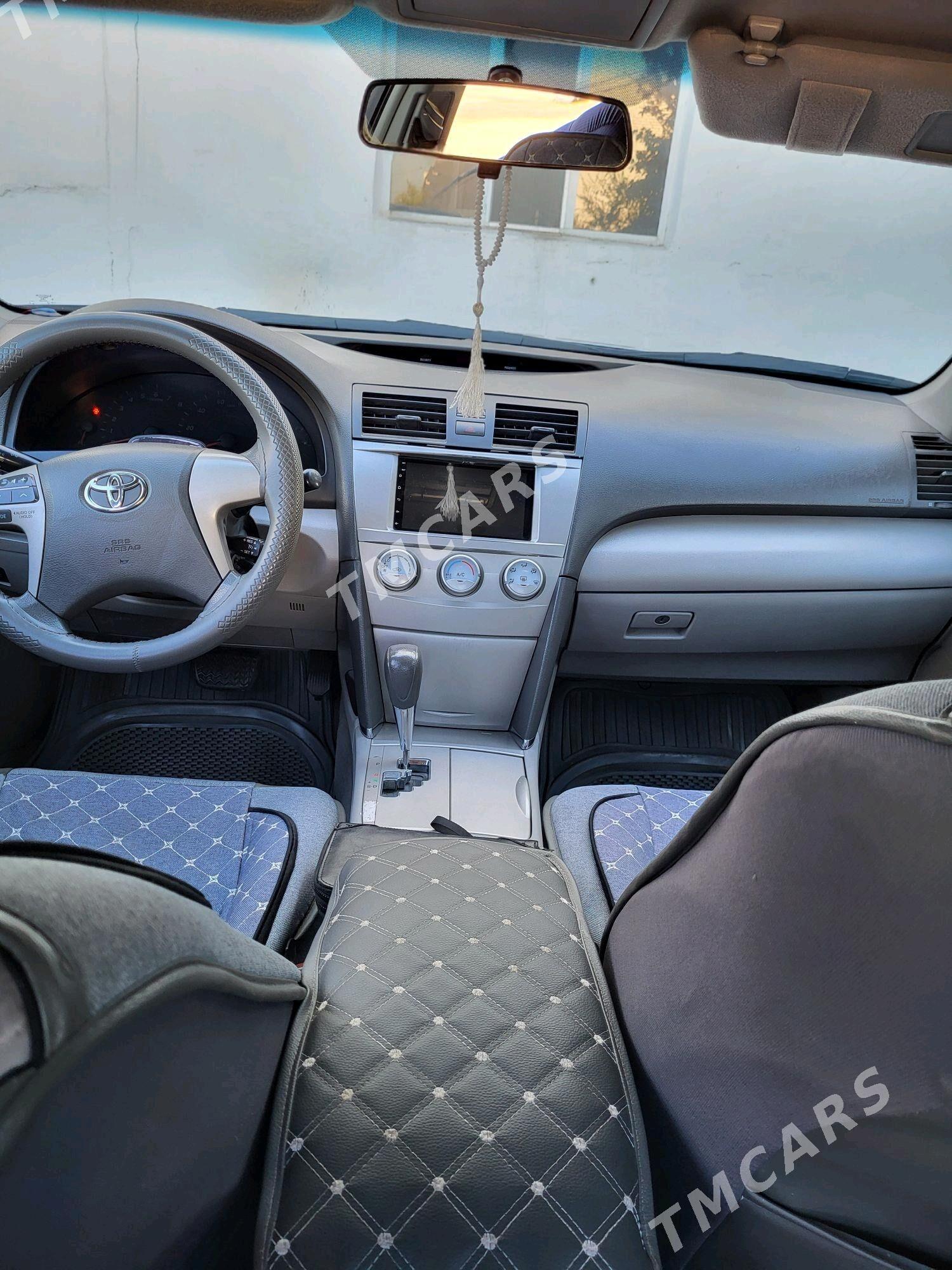 Toyota Camry 2011 - 190 000 TMT - Дашогуз - img 6