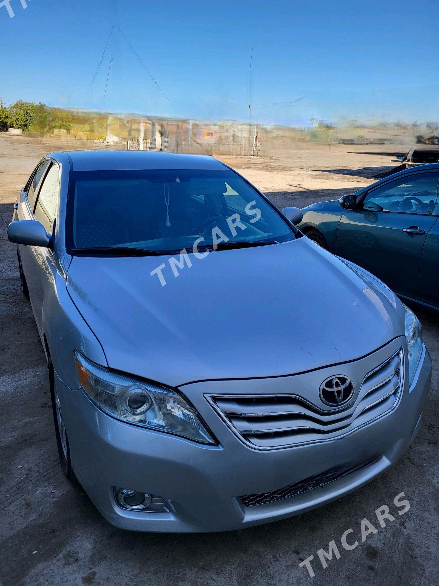 Toyota Camry 2011 - 190 000 TMT - Дашогуз - img 9